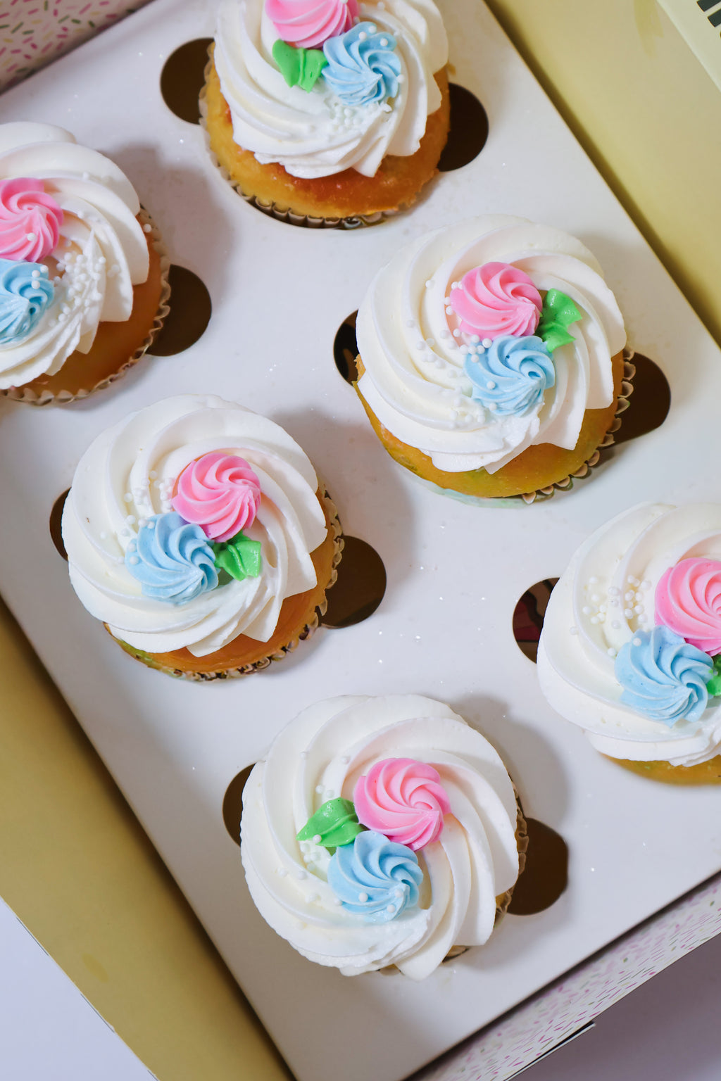 Cupcakes Gender Reveal